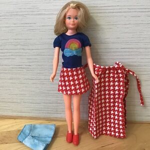 1975 Vintage Growing Up Skipper Barbie Doll